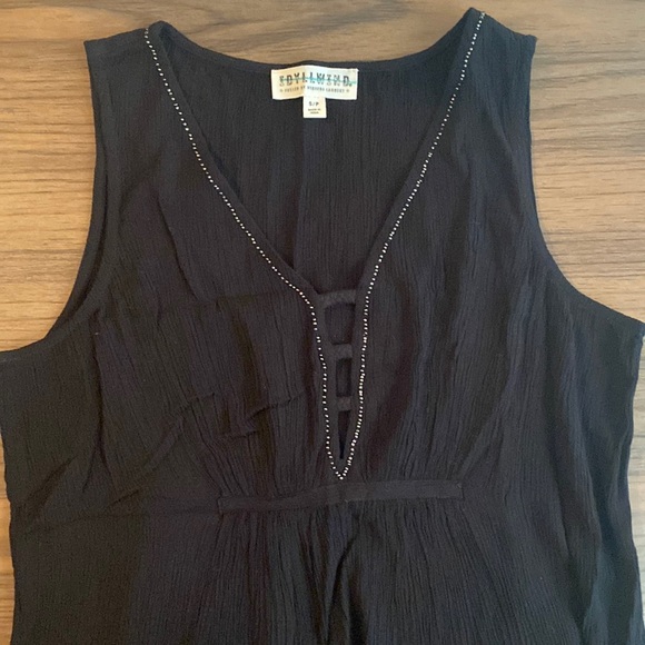 Idyllwind Women’s Sleeveless Top - Picture 2 of 4